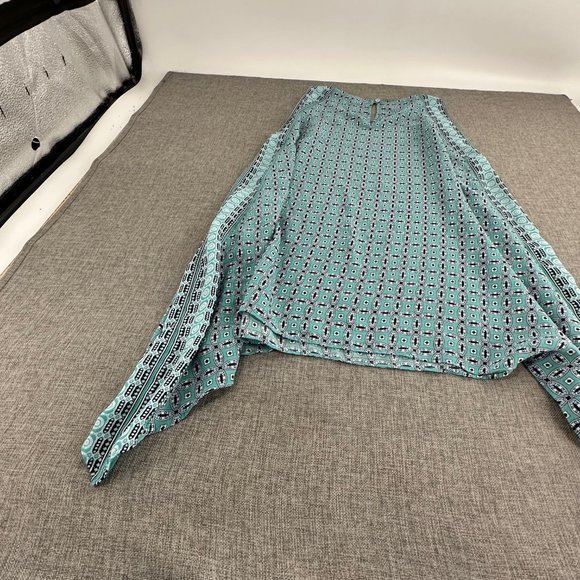 Max Studio Asymmetrical Top Flowy Lightweight‎ Small Green Sharkbite  Sleeveless - Picture 10 of 11